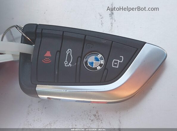 3MW69CW02S8F14740 2025 BMW 3 SERIES Gray Widok deski rozdzielczej