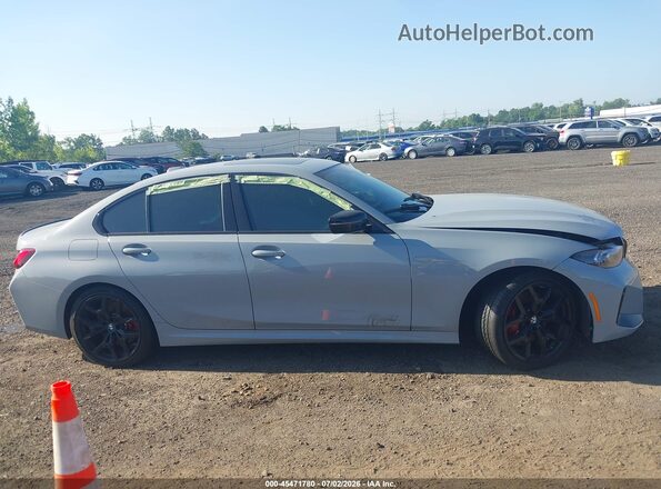 3MW69CW03T8F92929 2026 BMW 3 SERIES Gray Vista interior trasera