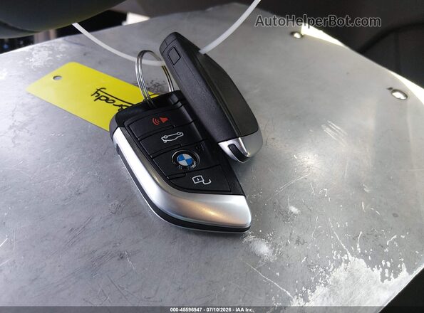 3MW69CW05S8F48333 2025 BMW 3 SERIES Black Dashboard view