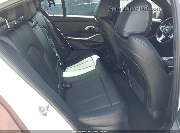 3MW69FF01P8C92006 2023 BMW 3 SERIES Burgundy Vista de la etiqueta del VIN