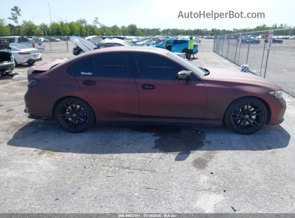 3MW69FF01P8C92006 2023 BMW 3 SERIES Burgundy Vista interior trasera