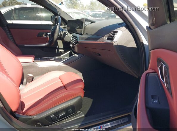 3MW69FF01R8E36768 2024 BMW 3 SERIES Gray წინა სალონის ხედი