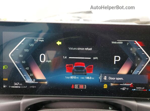 3MW69FF03R8E86023 2024 BMW 3 SERIES Black ხელსაწყოთა პანელის ხედი