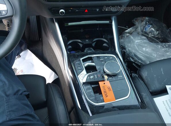 3MW69FF04P8D02009 2023 BMW 3 SERIES Black Widok deski rozdzielczej
