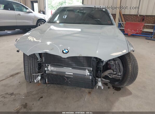 3MW69FF05P8D60498 2023 BMW 3 SERIES Gray Widok wnętrza z tyłu