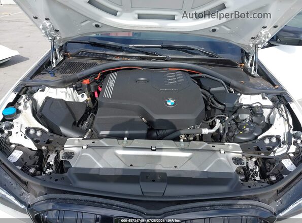 3MW69FF06P8D08135 2023 BMW 3 SERIES Белый Вид сзади