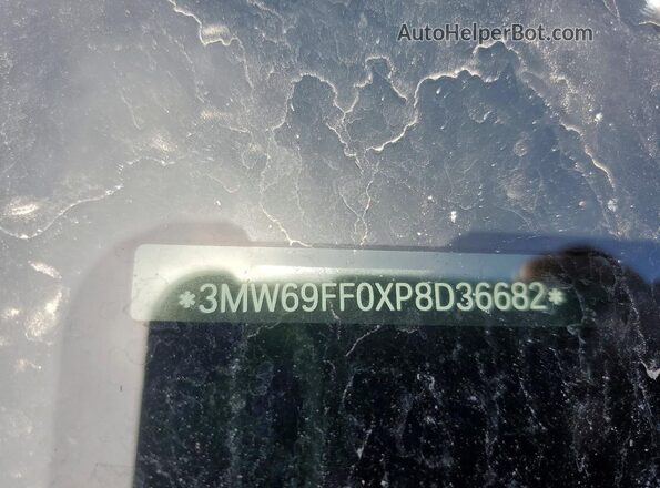 3MW69FF0XP8D36682 2023 BMW 3 SERIES Black Вид підкапотного простору
