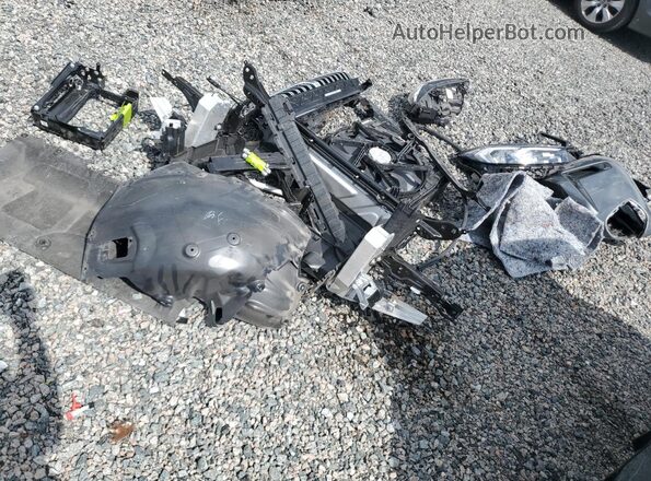 3MW69FF0XP8D39646 2023 BMW 3 SERIES Silver Widok komory silnika