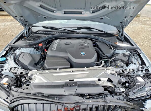 3MW89CW01S8F05245 2025 BMW 3 SERIES Silver Вид задньої частини салону