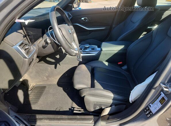 3MW89FF01R8E24502 2024 BMW 3 SERIES Gray წინა სალონის ხედი