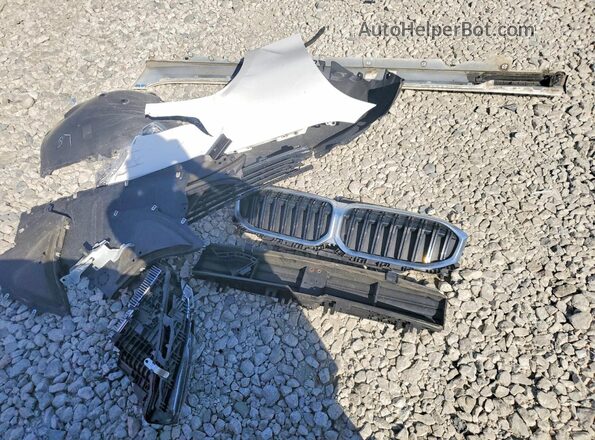 3MW89FF02R8D79490 2024 BMW 3 SERIES White ძრავის განყოფილების ხედი