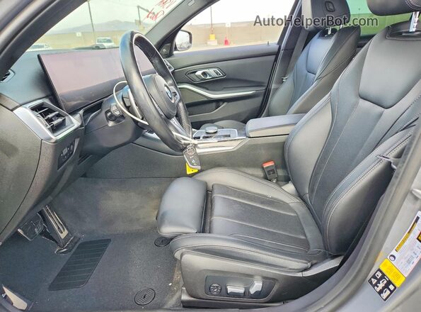 3MW89FF05P8D69095 2023 BMW 3 SERIES Silver Front interior view