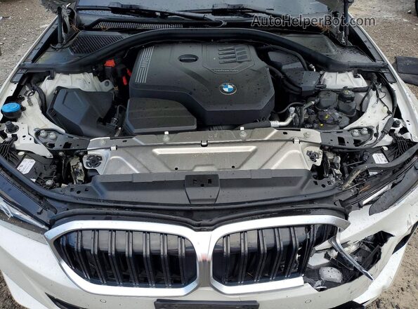 3MW89FF06R8E07081 2024 BMW 3 SERIES White Widok wnętrza z tyłu