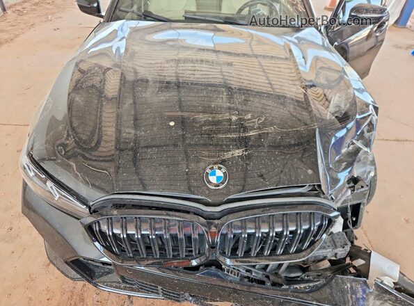 3MW89FF06R8E10630 2024 BMW 3 SERIES Black Widok wnętrza z tyłu
