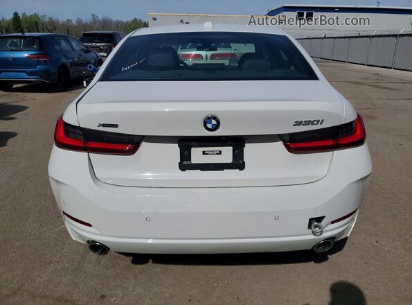 3MW89FF08P8C98605 2023 BMW 3 SERIES White Vista trasera