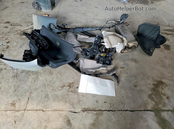 3MW89FF0XP8D66502 2023 BMW 3 SERIES Gray Вид підкапотного простору