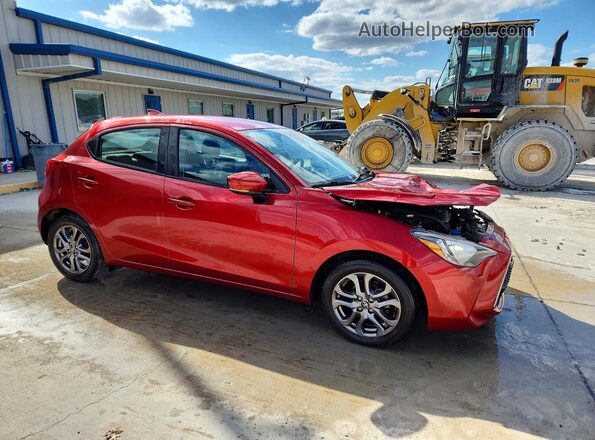 3MYDLBJV2LY716702 2020 TOYOTA YARIS Red Передня права чверть