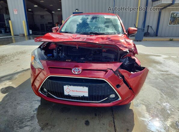 3MYDLBJV2LY716702 2020 TOYOTA YARIS Red Вид спереду