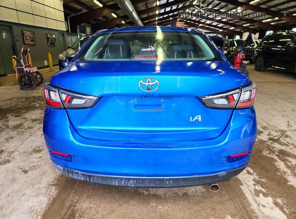 3MYDLBYV0HY163805 2017 TOYOTA YARIS Blue უკანა ხედი