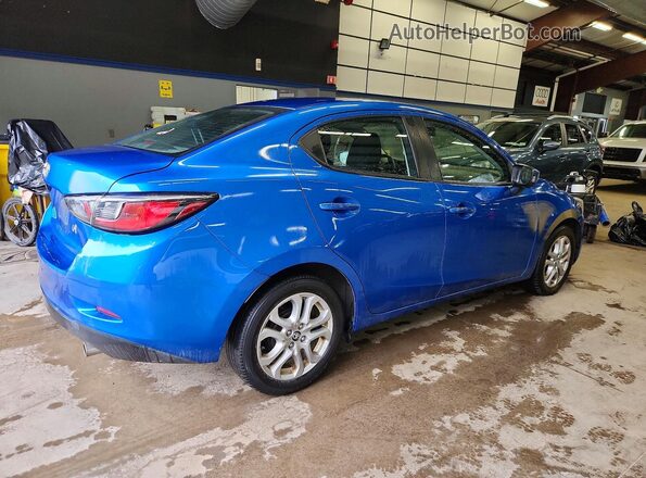 3MYDLBYV0HY163805 2017 TOYOTA YARIS Blue უკანა მარჯვენა