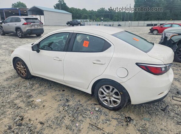 3MYDLBYV0HY168891 2017 TOYOTA YARIS White Trasero izquierdo