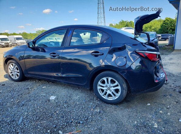 3MYDLBYV0HY172407 2017 TOYOTA YARIS Black უკანა მარცხენა