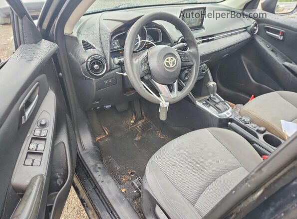 3MYDLBYV0HY172407 2017 TOYOTA YARIS Black წინა პანელის ხედი