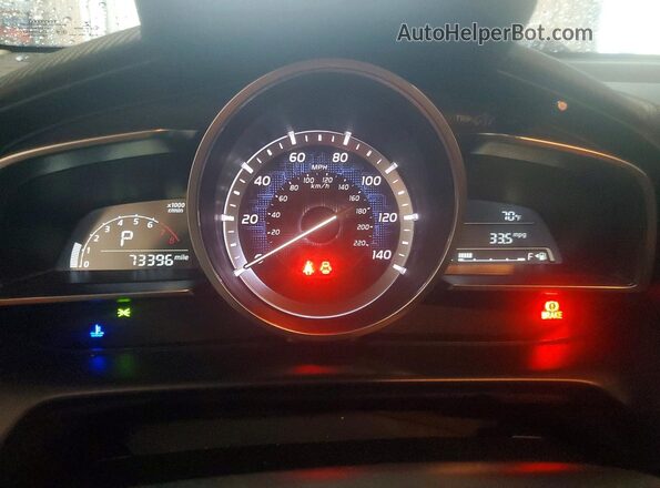 3MYDLBYV0JY311568 2018 TOYOTA YARIS White Instrument cluster view