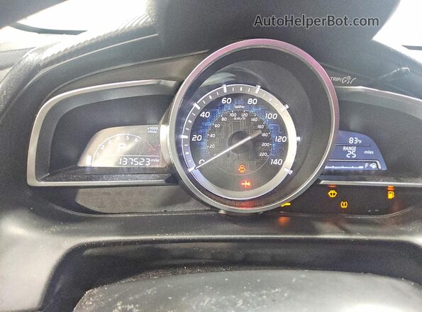 3MYDLBYV0JY323185 2018 TOYOTA YARIS Orange Vista del cuadro de instrumentos