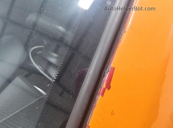 3MYDLBYV0JY323185 2018 TOYOTA YARIS Orange 