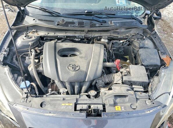 3MYDLBYV0JY329956 2018 TOYOTA YARIS Gray უკანა სალონის ხედი