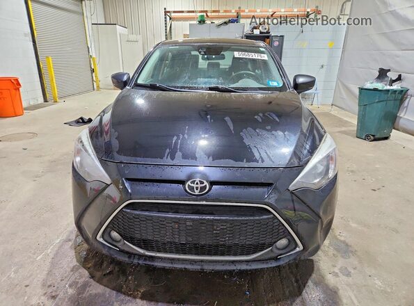 3MYDLBYV0KY503624 2019 TOYOTA YARIS Black Front view