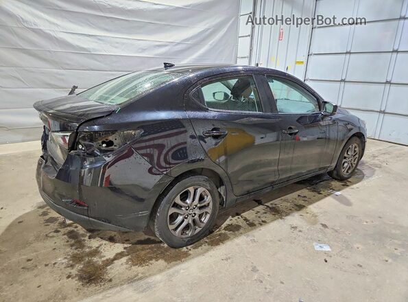 3MYDLBYV0KY503624 2019 TOYOTA YARIS Black Rear right