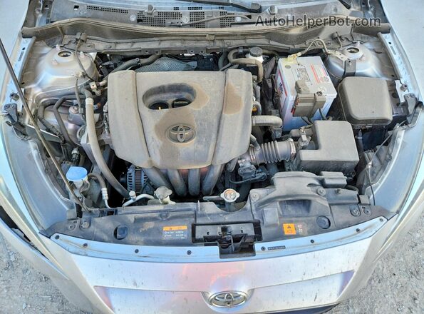 3MYDLBYV0KY508886 2019 TOYOTA YARIS Silver Սալոնի հետևի տեսք