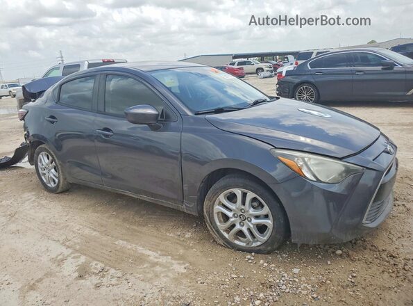 3MYDLBYV1HY148388 2017 TOYOTA YARIS Blue Передня права чверть