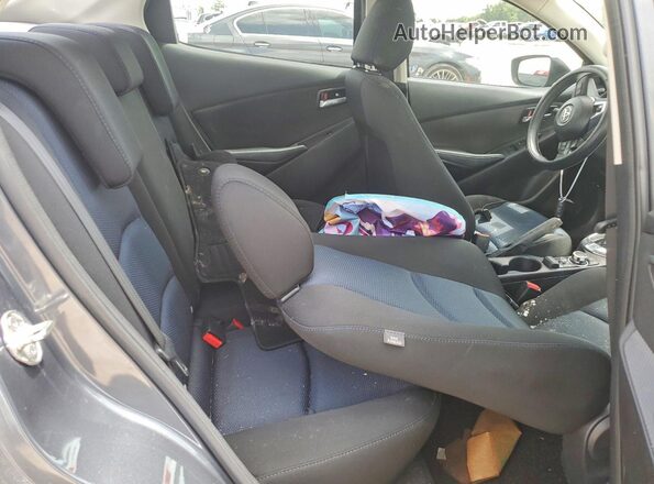 3MYDLBYV1HY148388 2017 TOYOTA YARIS Blue Вид задніх сидінь