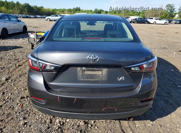 3MYDLBYV1HY193427 2017 TOYOTA YARIS Серый Вид сзади