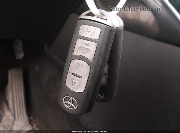 3MYDLBYV1JY310865 2018 TOYOTA YARIS IA White Dashboard view