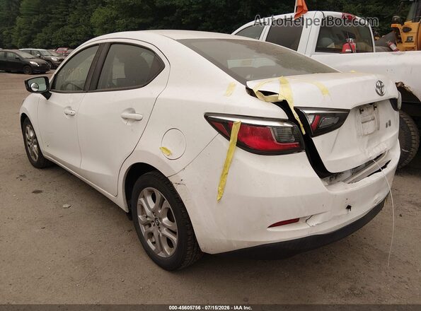 3MYDLBYV1JY310865 2018 TOYOTA YARIS IA White Rear left
