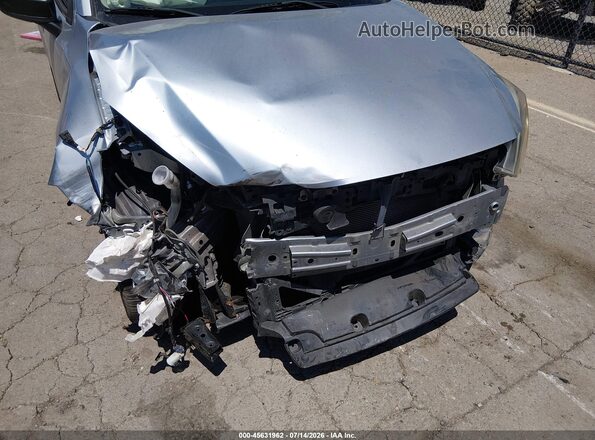 3MYDLBYV1JY321672 2018 TOYOTA YARIS IA Silver Դիմացի տեսք