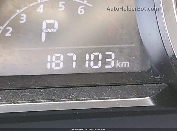 3MYDLBYV1JY321672 2018 TOYOTA YARIS IA Silver 