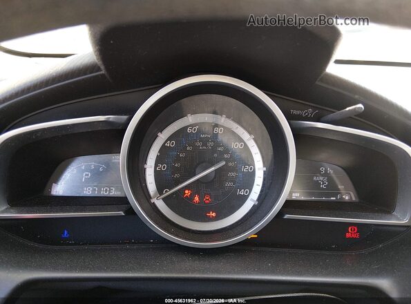 3MYDLBYV1JY321672 2018 TOYOTA YARIS IA Silver Հետևի նստատեղերի տեսք