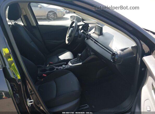 3MYDLBYV1KY519959 2019 TOYOTA YARIS Black Widok wnętrza z przodu