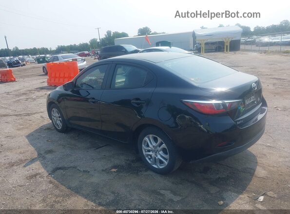 3MYDLBYV2HY156113 2017 TOYOTA YARIS IA Black Հետևի ձախ