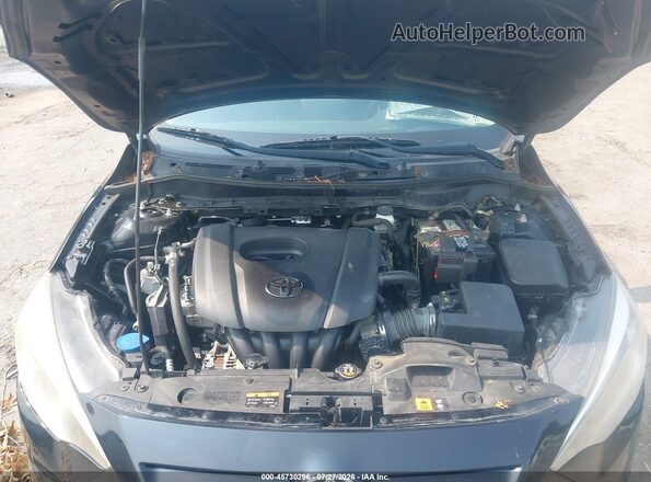 3MYDLBYV2HY156113 2017 TOYOTA YARIS IA Black Հետևի տեսք