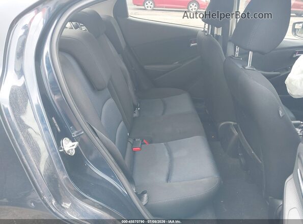 3MYDLBYV2HY175860 2017 TOYOTA YARIS IA Blue VIN կոդի պիտակի տեսք