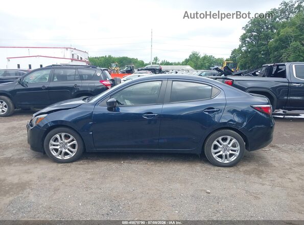 3MYDLBYV2HY175860 2017 TOYOTA YARIS IA Blue Սալոնի 360 աստիճան տեսք