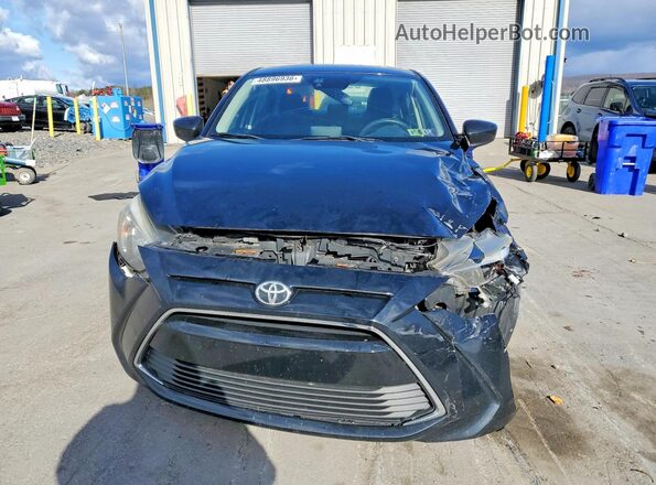 3MYDLBYV2JY324547 2018 TOYOTA YARIS Black Вид спереду