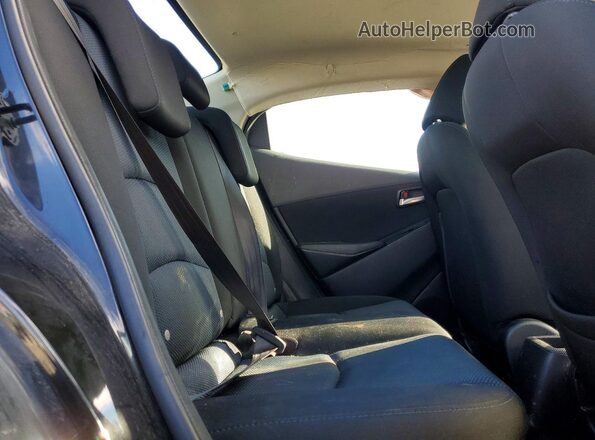 3MYDLBYV2JY324547 2018 TOYOTA YARIS Black Вид задніх сидінь