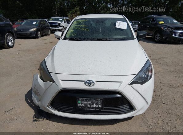 3MYDLBYV2JY330185 2018 TOYOTA YARIS IA White Սալոնի հետևի տեսք